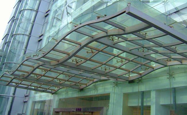 玻璃雨棚违建界定标准，民法典是怎么定义雨棚违建的